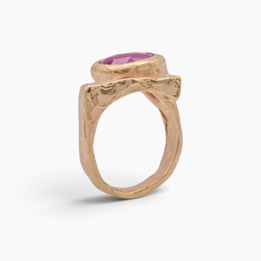 Artefact Ring - Ruby Shard