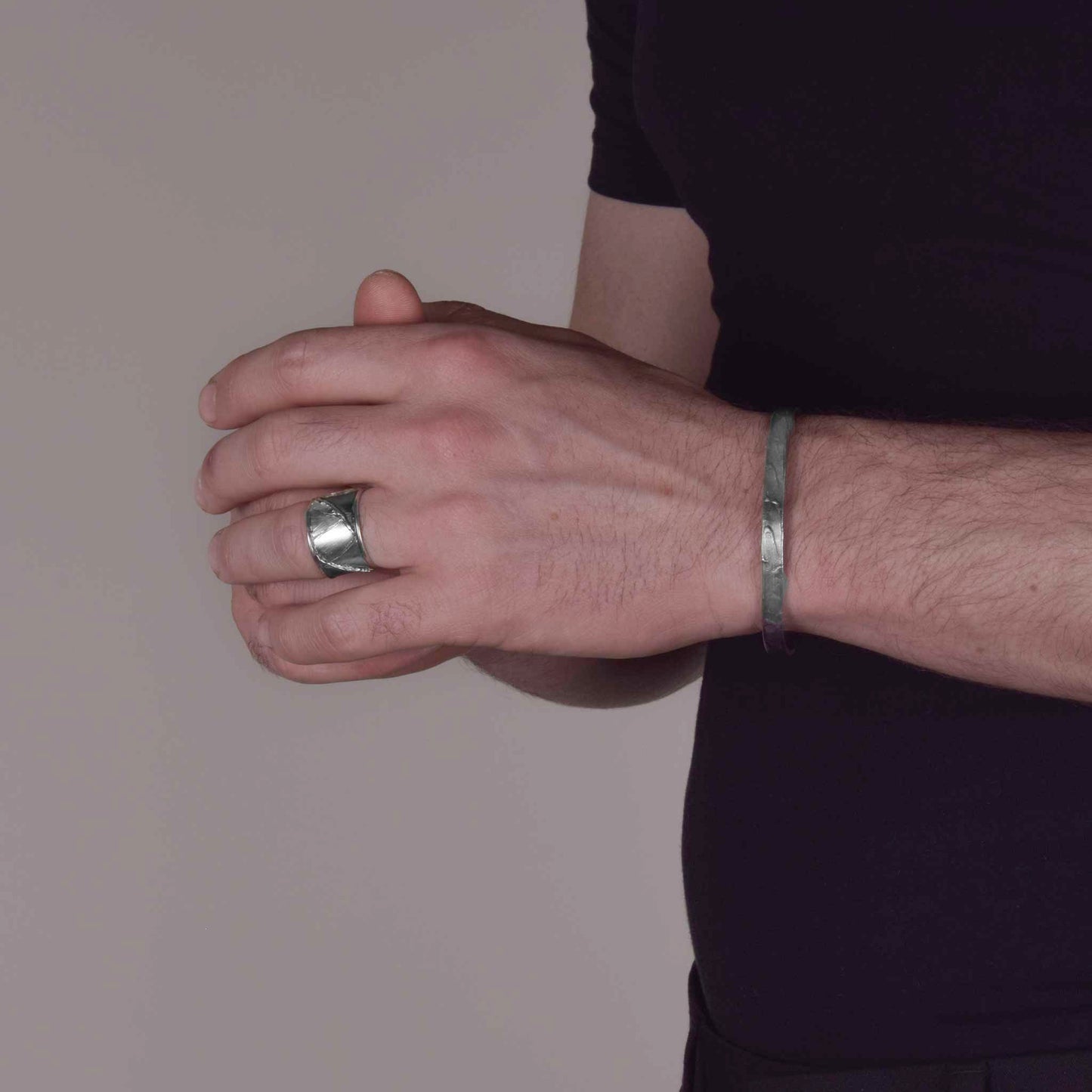 Bracciale Artefact - Dark Essential