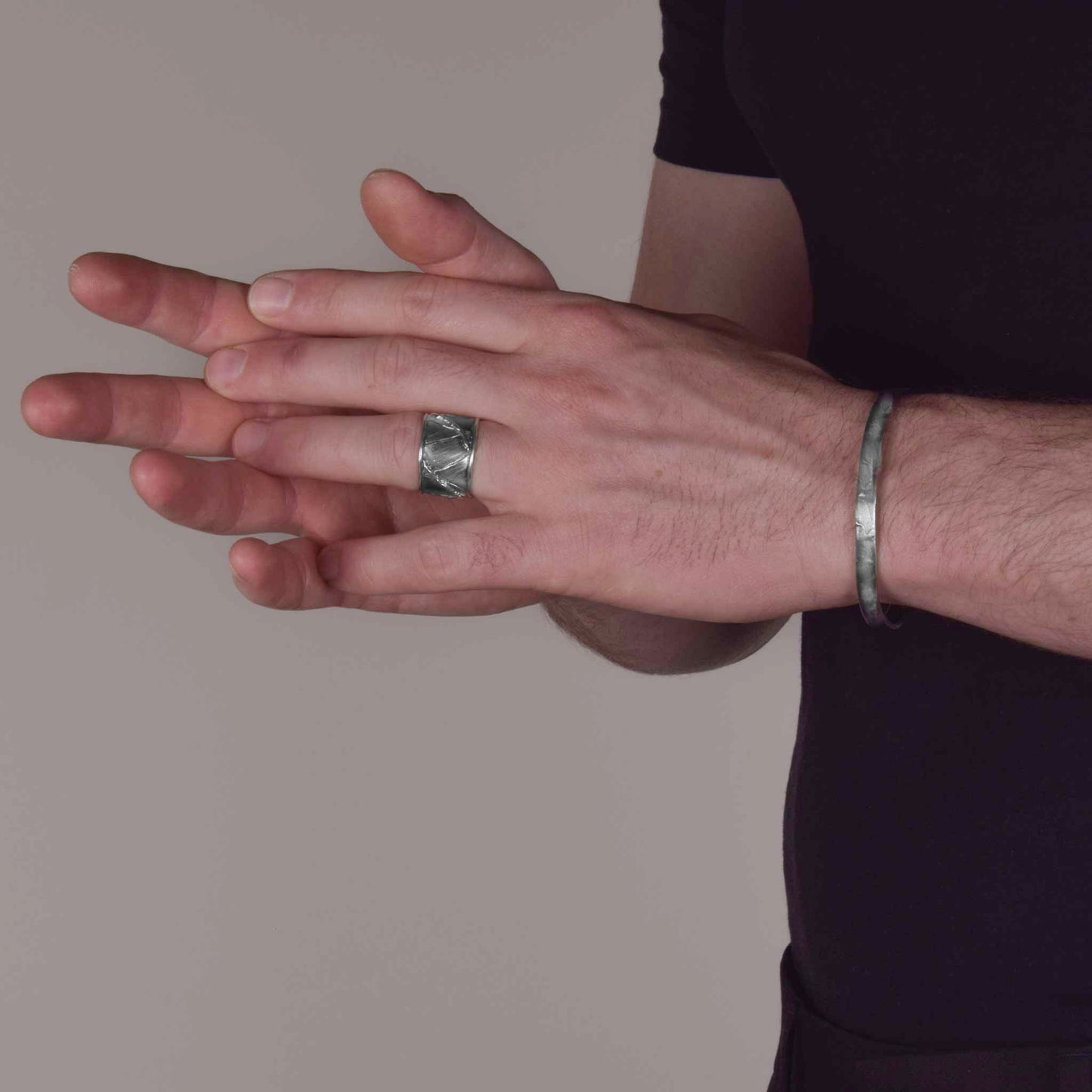 Bracciale Artefact - Dark Essential