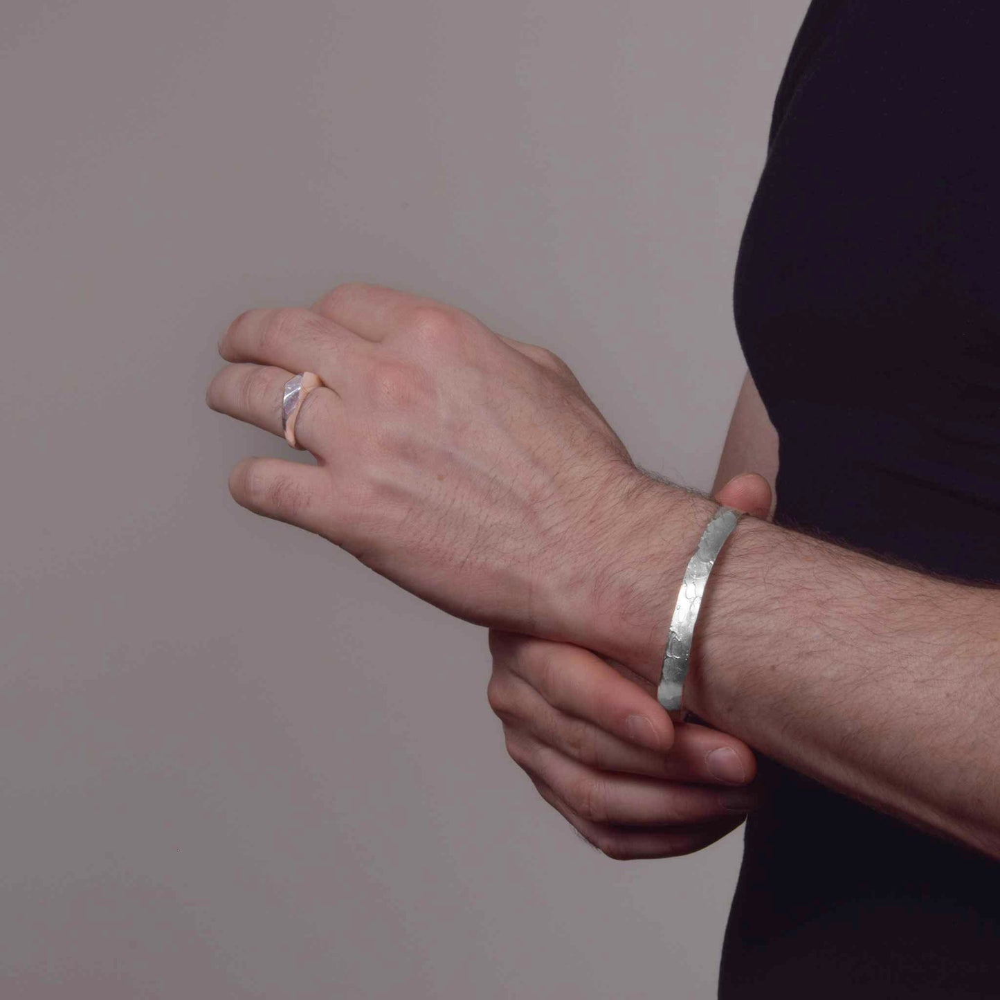 Bracciale Artefact - Light Essential