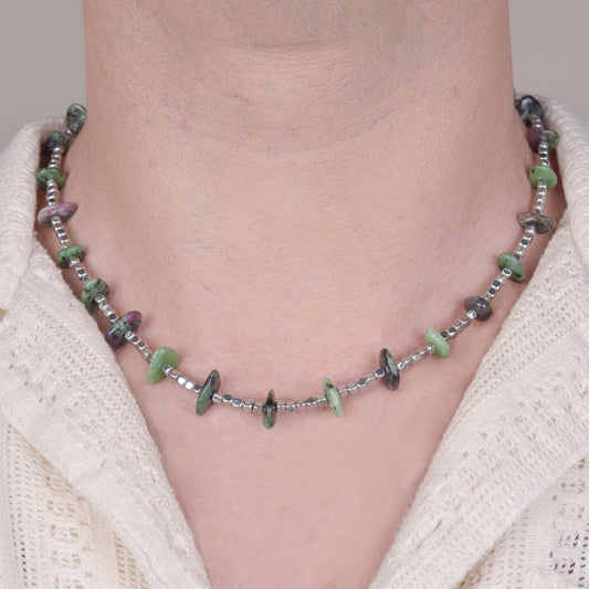 Collana in Ematite e Rubizoisite