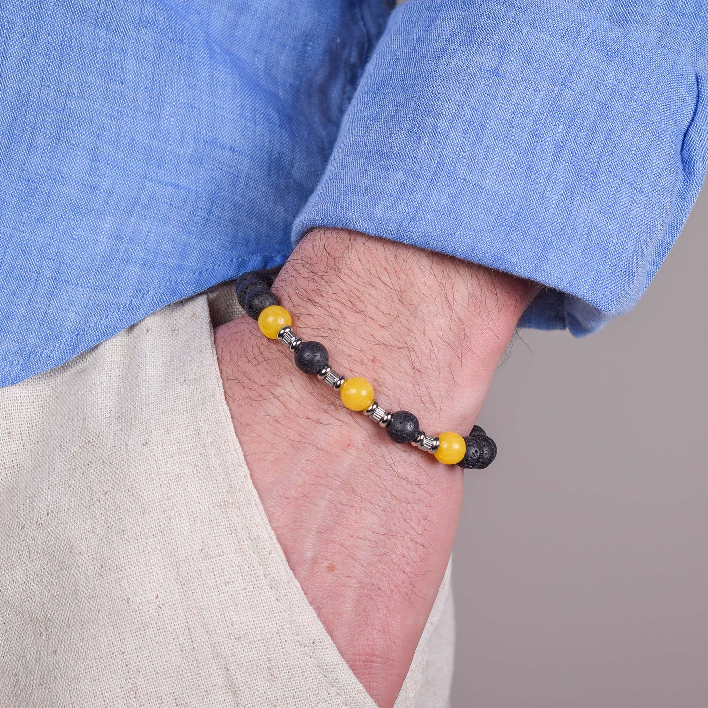 Bracciale in Agata Gialla e Pietra Lavica