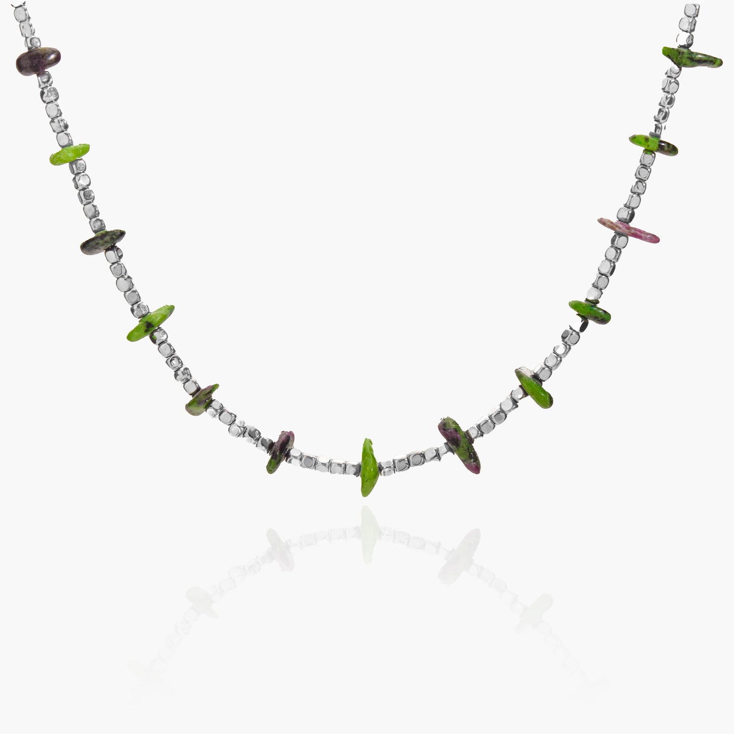 Collana in Ematite e Rubizoisite