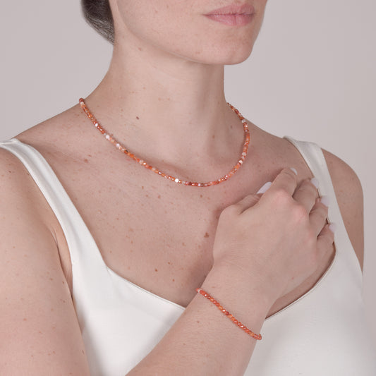 Minimal Bracelet in Carnelian V2