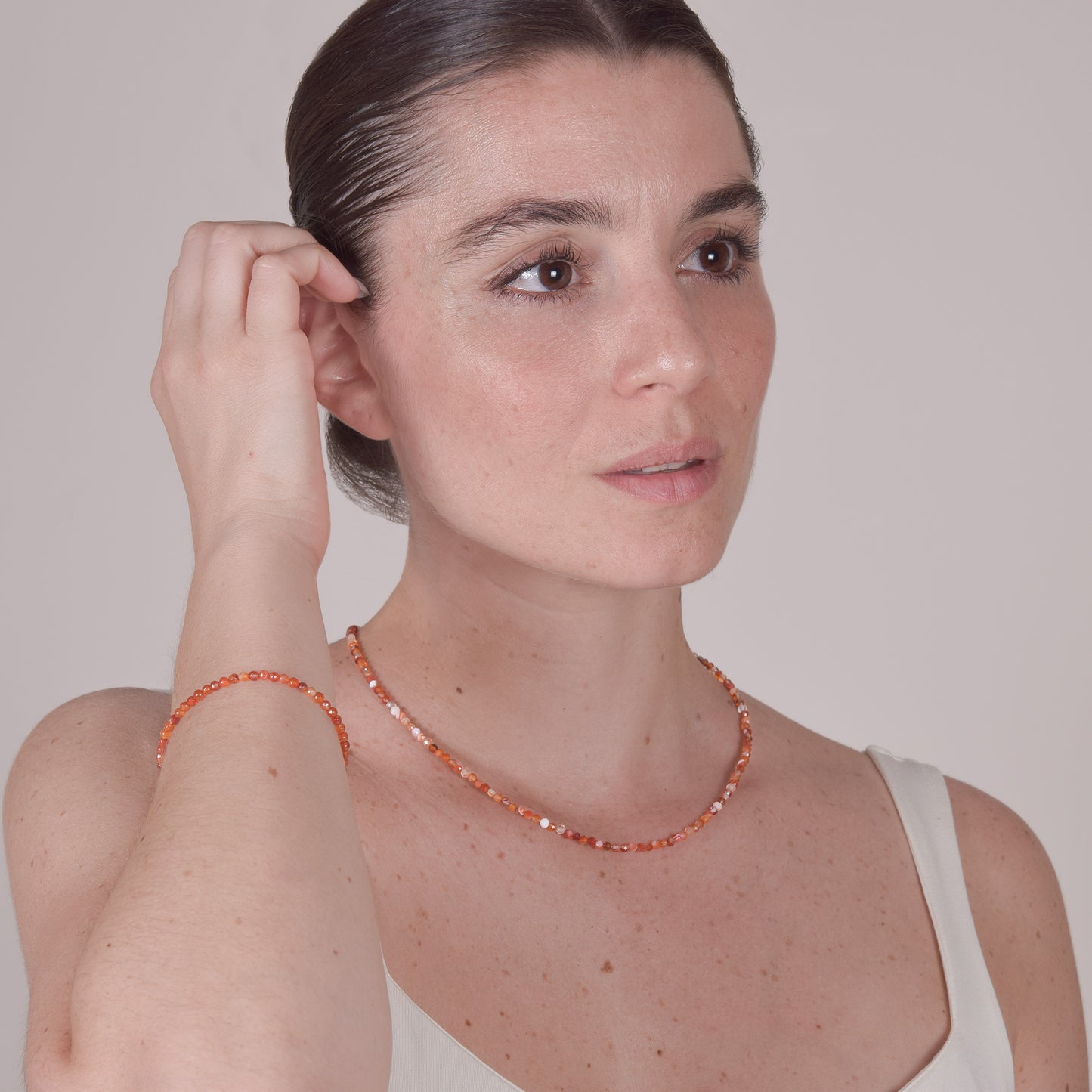Collana Minimal Girocollo in Corniola V2