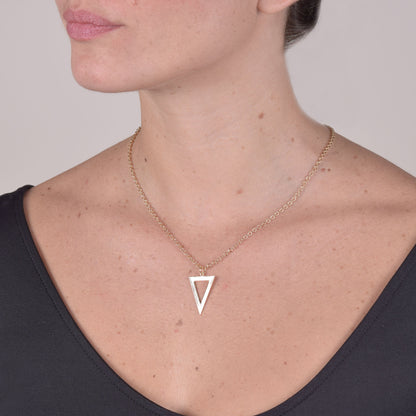Collana Placcata Oro 18K con Pendente Geometrico Triangolare