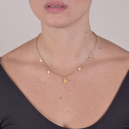 Collana Placcata Oro 18K con Pendente Farfalla e Charms Cuori