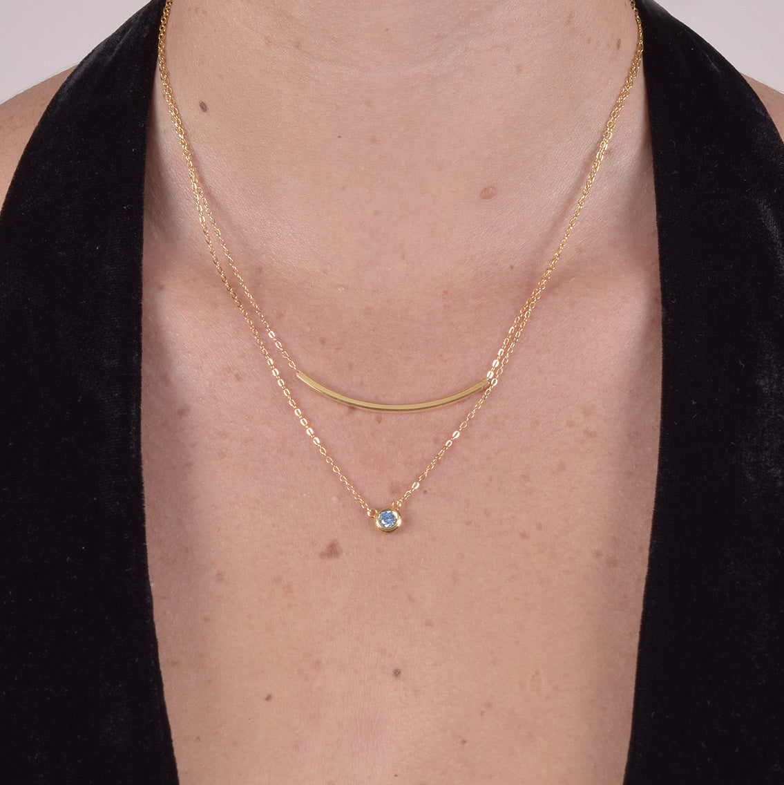 Collana in Argento Sterling 925 Placcato Oro con Pendente Zircone AAA e Dettaglio Geometrico