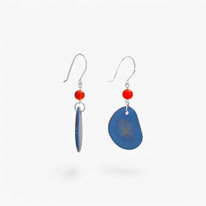Orecchini in Avorio Vegetale Blu e Agata Rossa