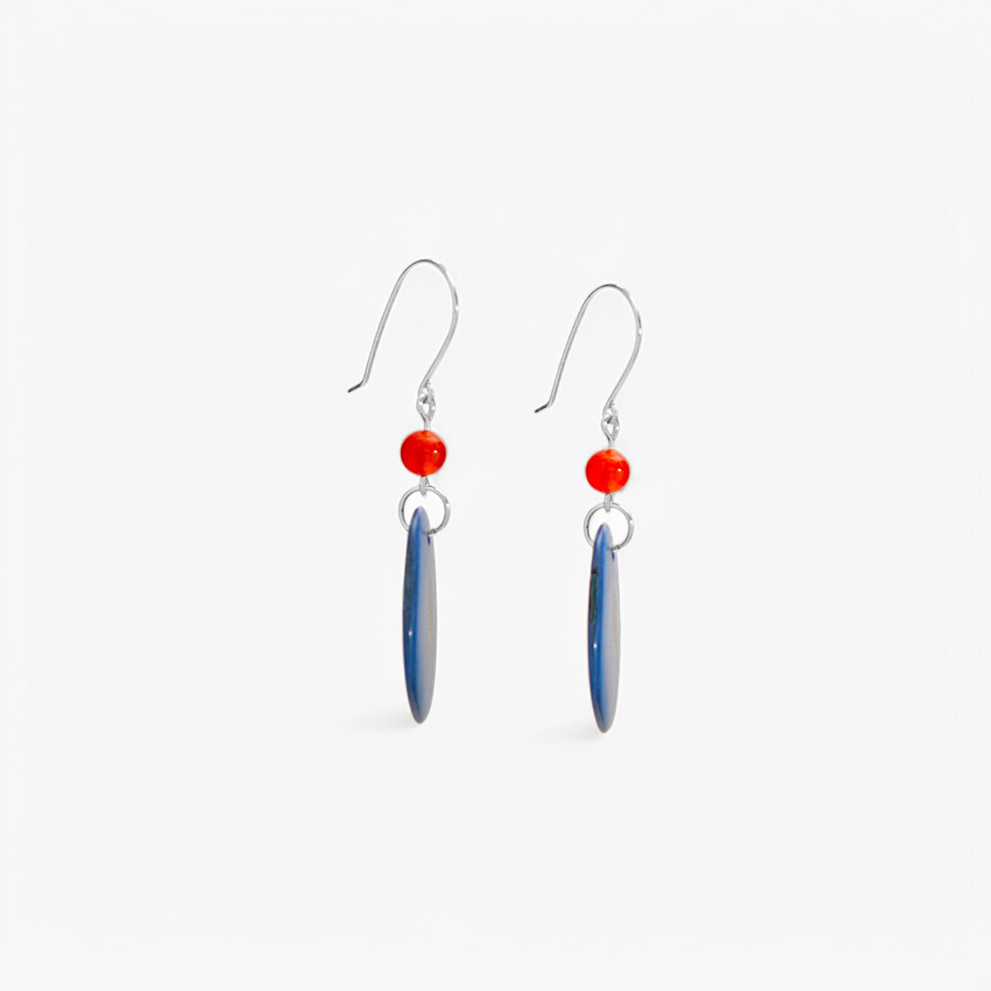 Orecchini in Avorio Vegetale Blu e Agata Rossa