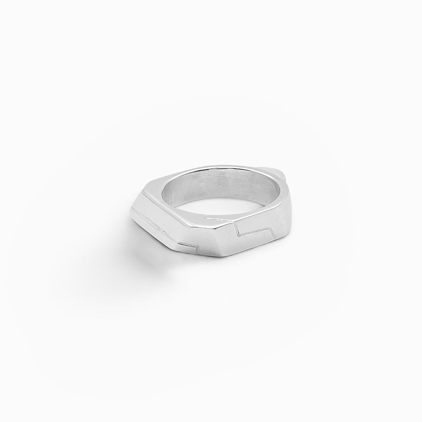 Artefact 01 - Anello
