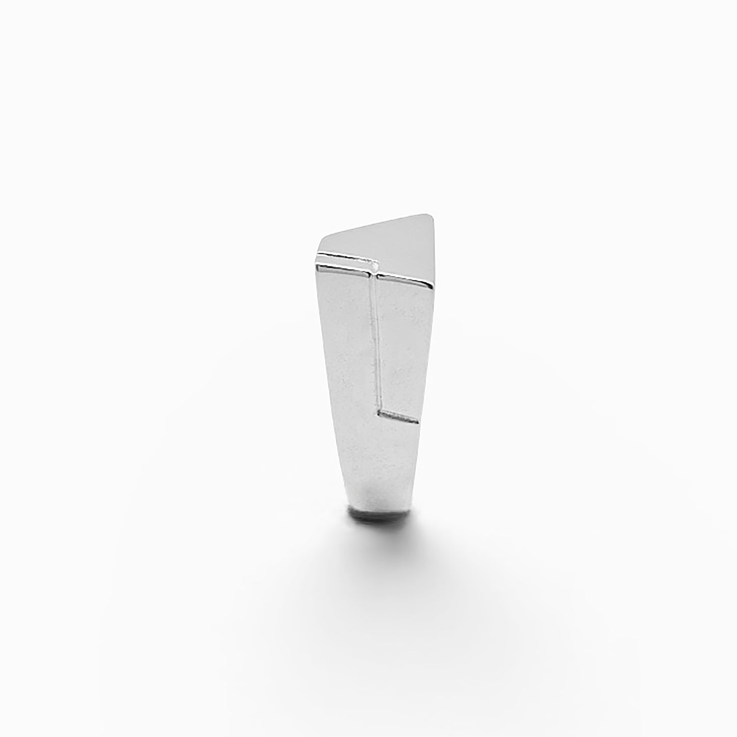Artefact 02 - Anello