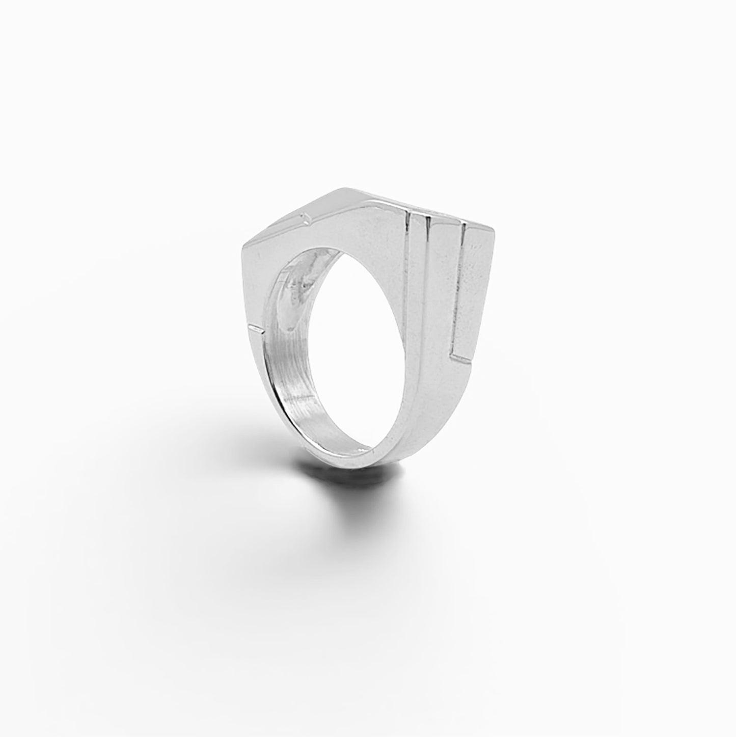 Artefact 02 - Anello