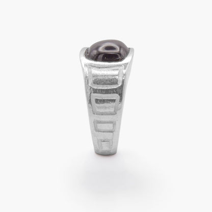 Anello sigillo DSCREAZIONI Black Opus in argento 925 con pietra Black Star e incisioni manuali a bulino